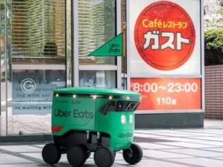 「ガスト日本橋店」でロボットデリバリーサービスを開始