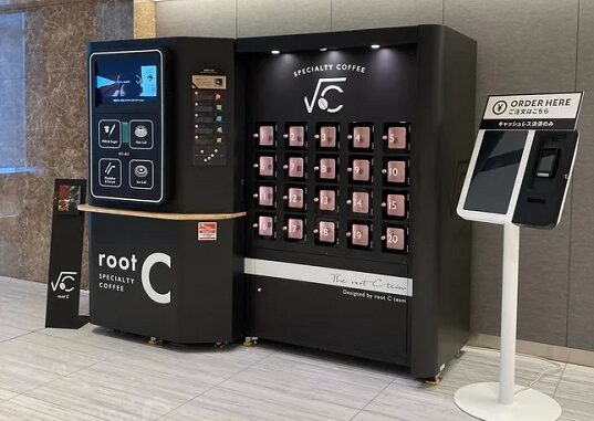 京橋エドグランに設置したAIカフェロボット「root C」と、オーダー端末「root C KIOSK」