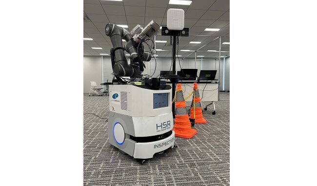 NTTコムウェアが実施したロボット制御と映像伝送実験の様子