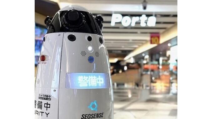 0502jrwksc 「京都ポルタ」で警備業務を行う「SQ-2」