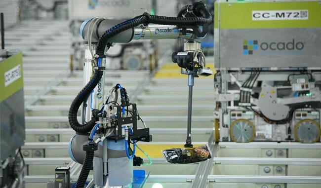 0630aeon1 イオンネクスト、誉田CFCにロボットピッキングや注文ボックス自動積み込み技術を導入
