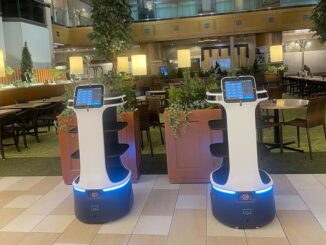 札幌ビューホテル大通公園が導入した配膳ロボット「Servi Plus（サービィプラス）」