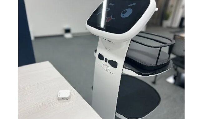 0930unicast1 配送ロボットのタッチパネルで送り先を選択し書類を配送する