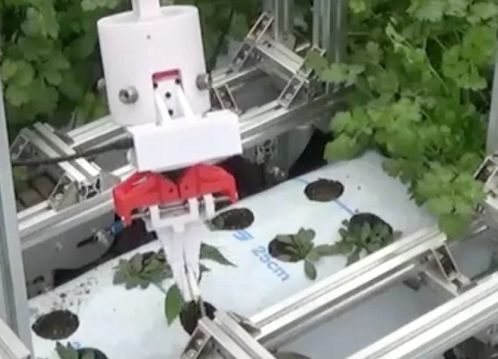 1017sustainergy2 - サステナジー、農業ロボット「SYN-ROBOTICS」の公開試験を長野・御代田町で実施