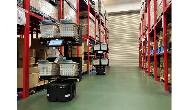 ケイヒン配送の横浜商品センターで稼働中の「ラピュタPA-AMR大容量モデル」