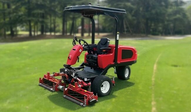 芝生管理自動ロボット「自動三連リールモア」