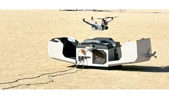 使用するDJIのドローンとドローンポート