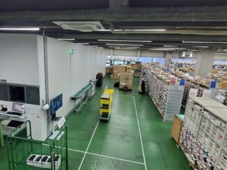 アルプス物流に導入された自動倉庫「rBox（アールボックス）」