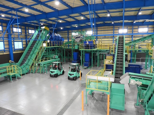 EII、ウム・ヴェルトから飲料容器AIリサイクルロボット受注 加須第3センターで導 0129eii2 - EII、ウム・ヴェルトから飲料容器AIリサイクルロボット受注 加須第3センターで導