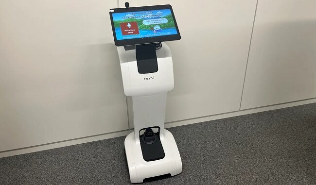 生成AI活用の案内システムを搭載したロボット「temi（テミ）」