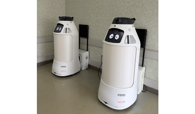 日本医科大学千葉北総病院に導入された配送ロボット「FORRO（フォーロ）」