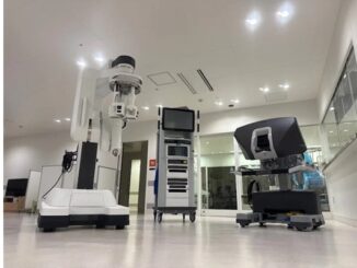 大阪国際がんセンターが導入した手術支援ロボット「ダビンチSP」