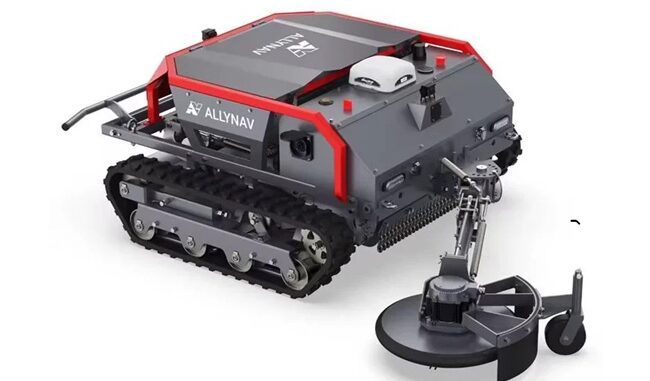 自動草刈りロボット「Taurus80E」第二世代モデル
