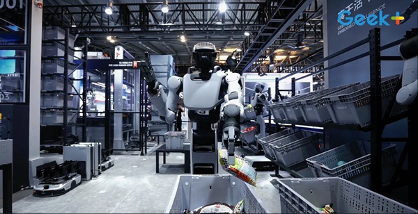 0818geekplus2 - ギークプラス、ヒューマノイドロボ「Gino」国内初公開 国際物流総合展で実機展示