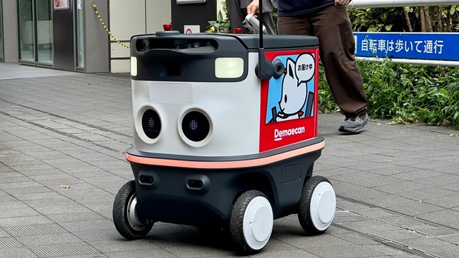 実証で使用する自律走行ロボット「Neubie（ニュービー）」