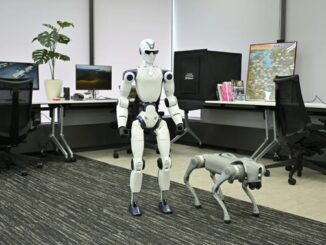 「フィジカルAI共創Lab」で活用するヒューマノイドロボットと四脚ロボット